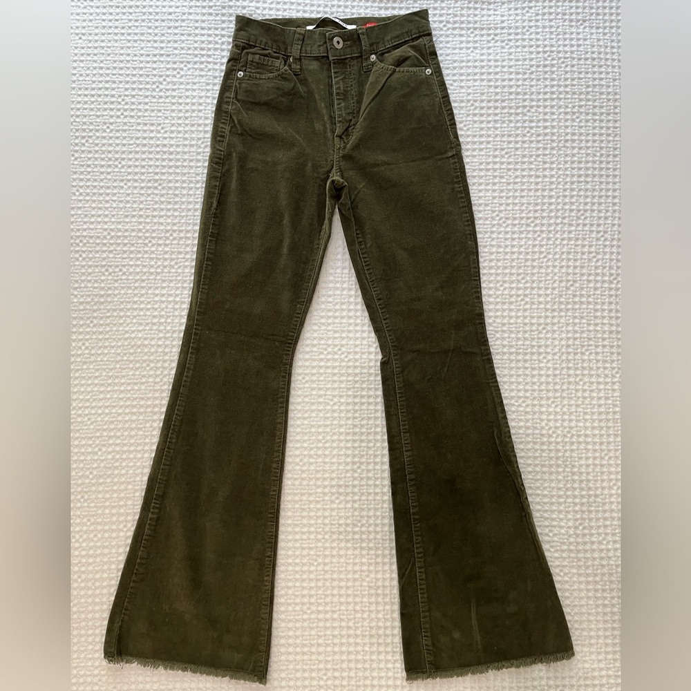 CELEBRITY PINK Green Suede Flare Pants | Size 1/25